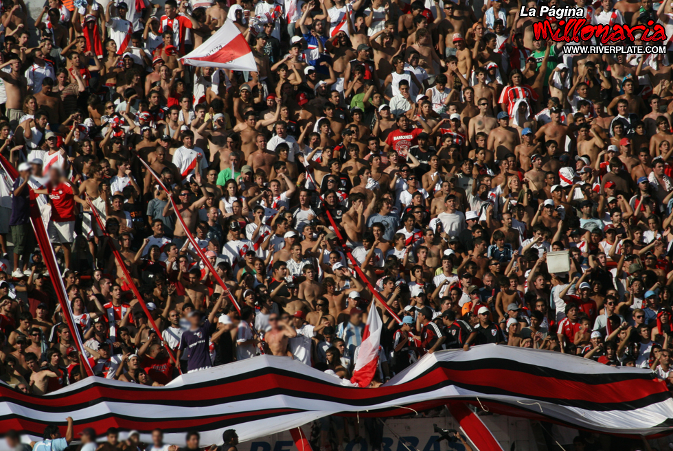 River Plate vs Colón Sta. Fé (CL 2009) 21